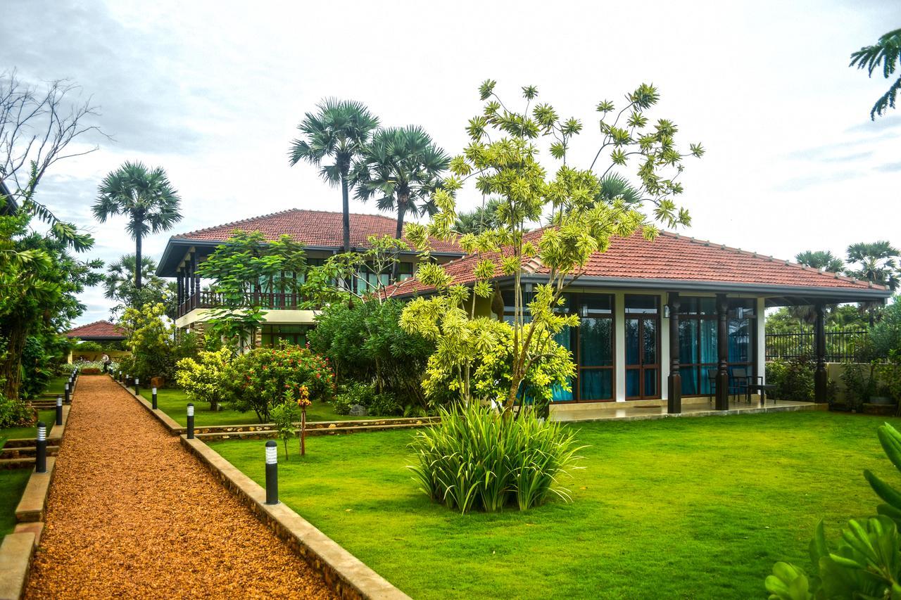 Dream Garden Hotel Arugam Bay Exterior photo